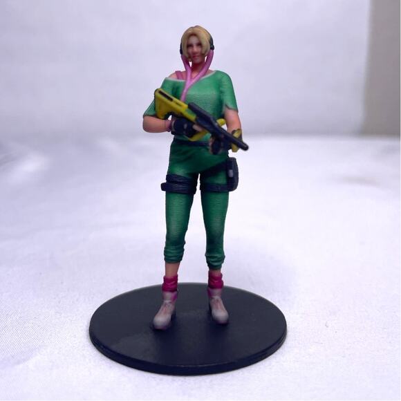 Rainbow Six Siege IQ Elite Figure w/ AUG A2 Yellow Rifle - Ubisoft Collectible - Picture 5 of 10